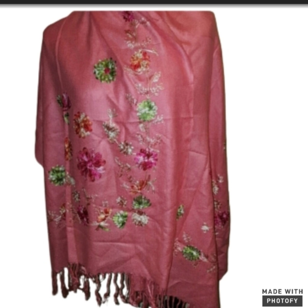 Floral beautyโ embroidered scarf ..wrap NEW